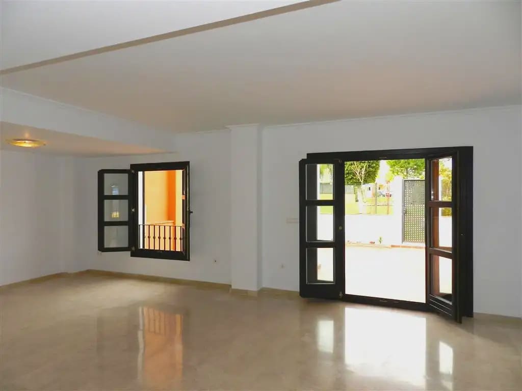 4 soverom Rekkehus til salgs i Marbella med svømmebasseng garasje - € 720 000 (Ref: 10170059)