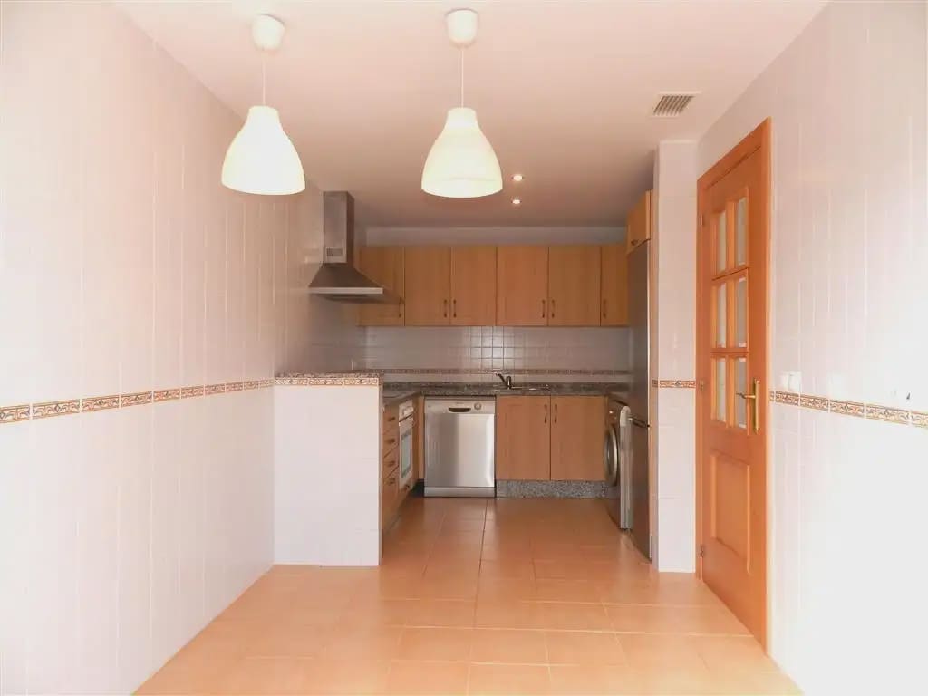 4 soverom Rekkehus til salgs i Marbella med svømmebasseng garasje - € 720 000 (Ref: 10170059)