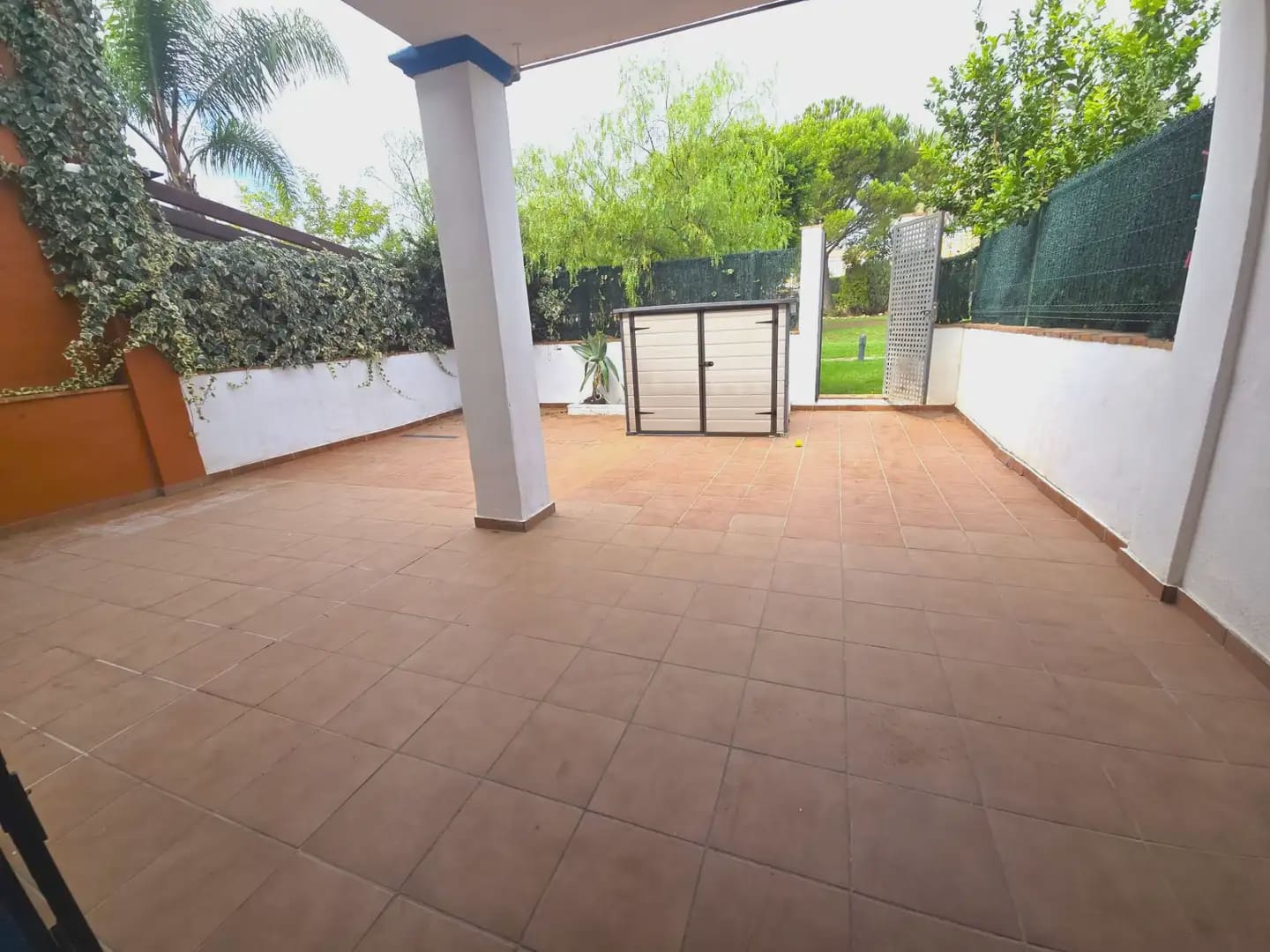 4 soverom Rekkehus til salgs i Marbella med svømmebasseng garasje - € 720 000 (Ref: 10170059)