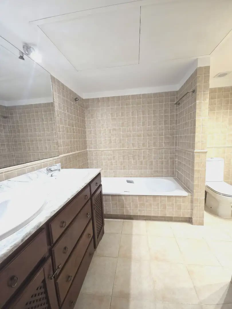 4 soverom Rekkehus til salgs i Marbella med svømmebasseng garasje - € 720 000 (Ref: 10170059)
