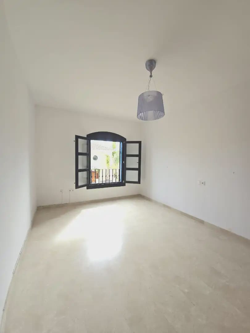 4 soverom Rekkehus til salgs i Marbella med svømmebasseng garasje - € 720 000 (Ref: 10170059)