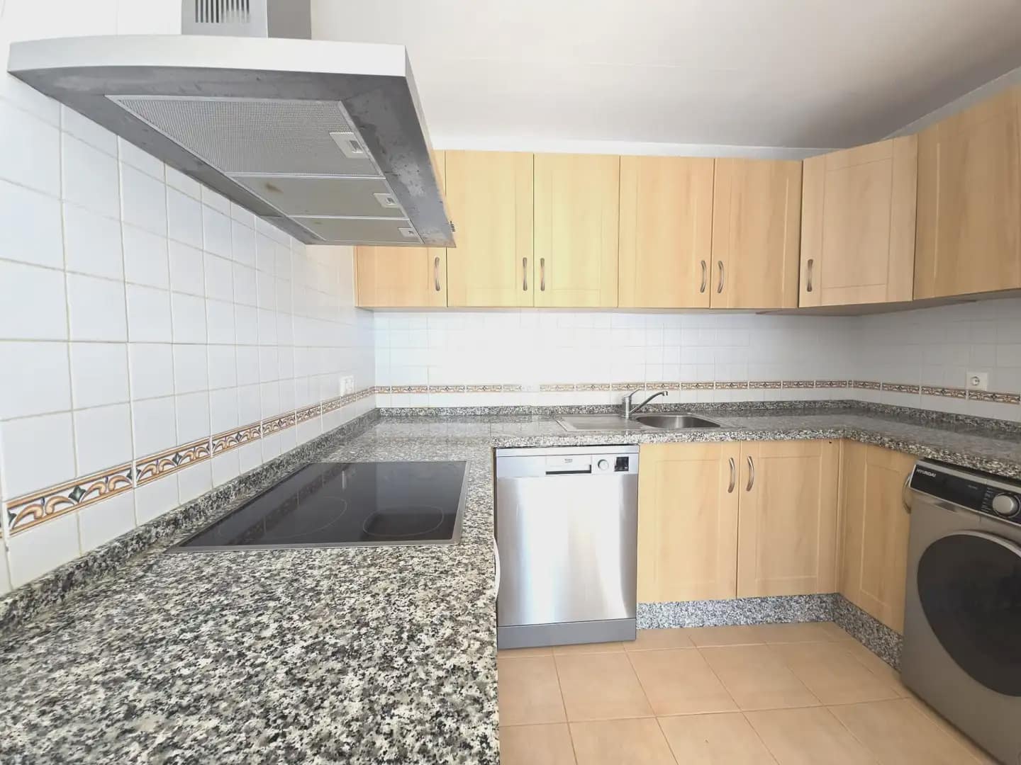 4 soverom Rekkehus til salgs i Marbella med svømmebasseng garasje - € 720 000 (Ref: 10170059)