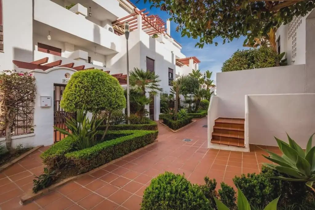 3 Zimmer Apartment zu verkaufen in Marbella mit Pool Garage - 685.000 € (Ref: 10170061)