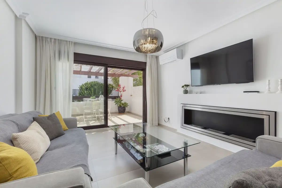 3 Zimmer Apartment zu verkaufen in Marbella mit Pool Garage - 685.000 € (Ref: 10170061)