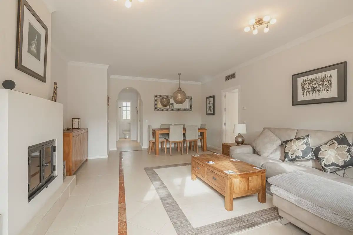 4 soverom Penthouse til salgs i Benahavis med svømmebasseng garasje - € 589 000 (Ref: 10170062)