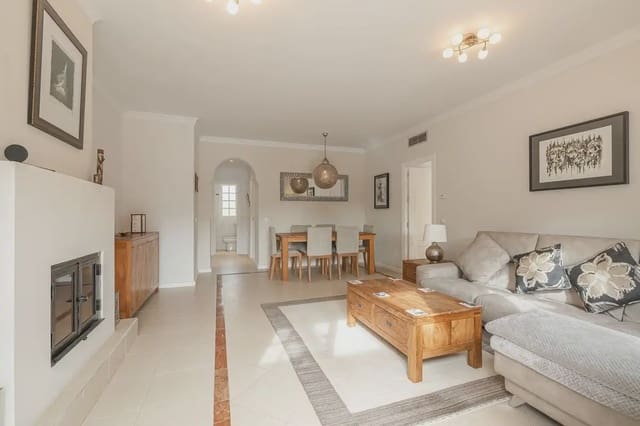 4 soverom Penthouse til salgs i Benahavís pueblo, Benahavís med svømmebasseng garasje - € 589 000 (Ref: 10170062)