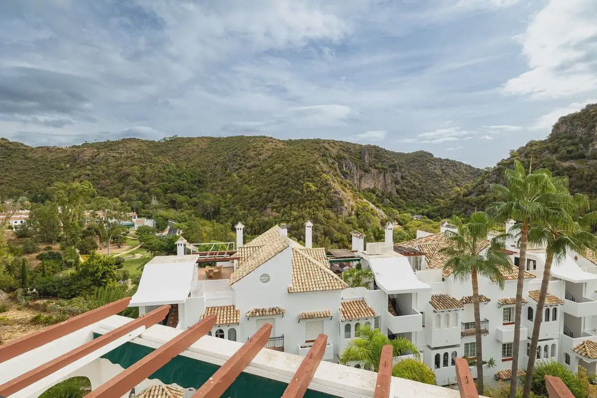 4 soverom Penthouse til salgs i Benahavis med svømmebasseng garasje - € 589 000 (Ref: 10170062)