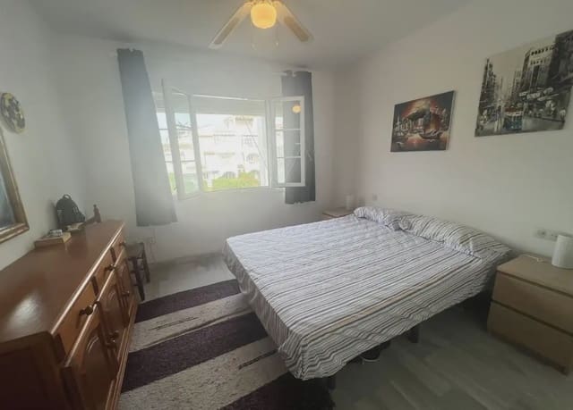 2 sypialnia Apartament przy plaży na sprzedaż w El Paraiso, Estepona z basenem garażem - 299 000 € (Ref: 10170063)