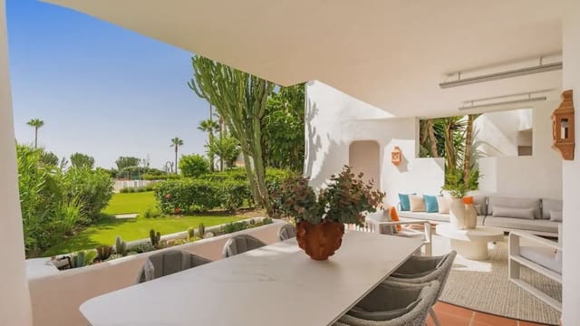 3 chambre Appartement de Plage à vendre à Costalita, Estepona avec piscine garage - 1 695 000 € (Ref: 10170064)