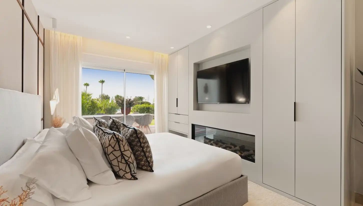 3 chambre Appartement de Plage à vendre à Costalita avec piscine garage - 1 695 000 € (Ref: 10170064)