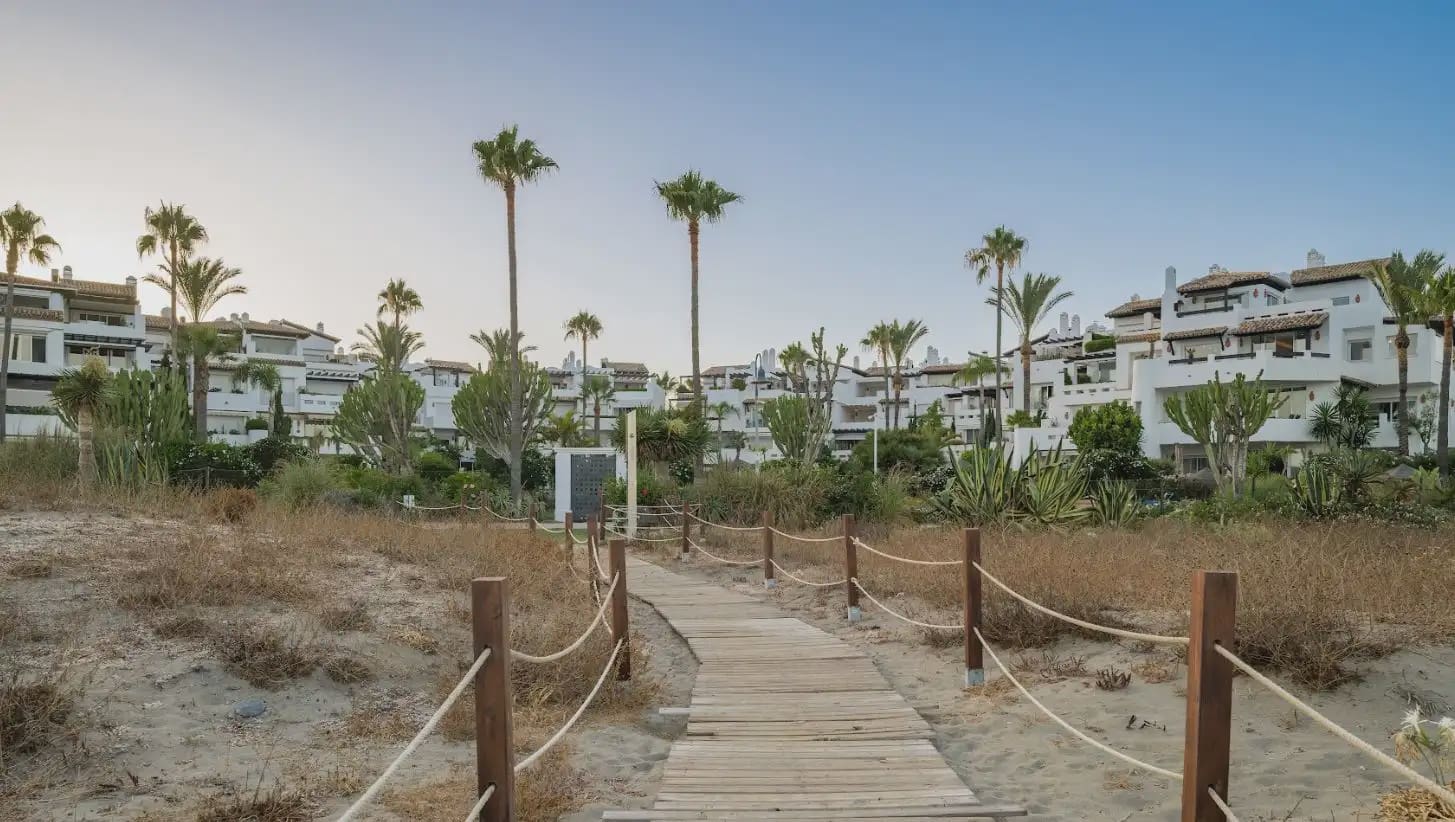 3 chambre Appartement de Plage à vendre à Costalita avec piscine garage - 1 695 000 € (Ref: 10170064)