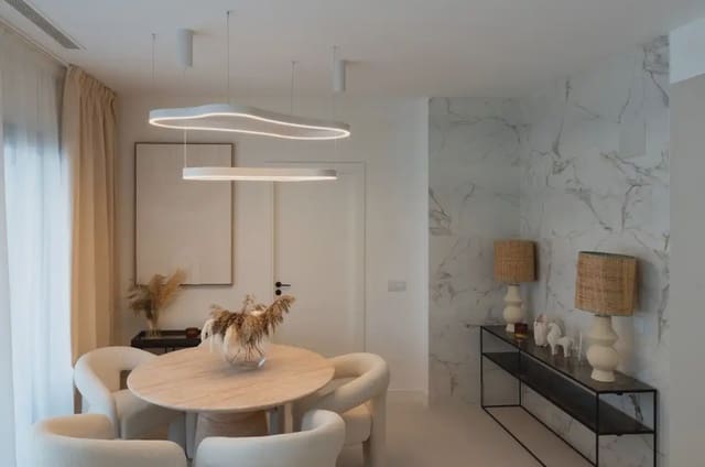 Piso de 3 habitaciones en San Pedro de Alcántara Pueblo, Marbella en venta con garaje - 469.200 € (Ref: 10170066)