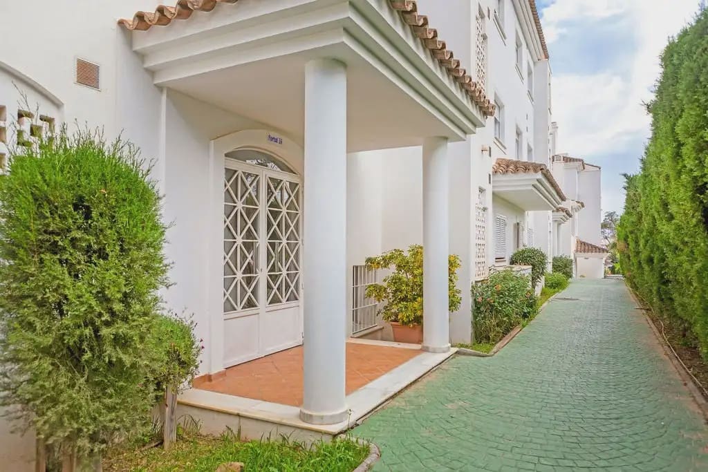 1 quarto Apartamento para venda em Marbella com piscina - 345 000 € (Ref: 10170067)