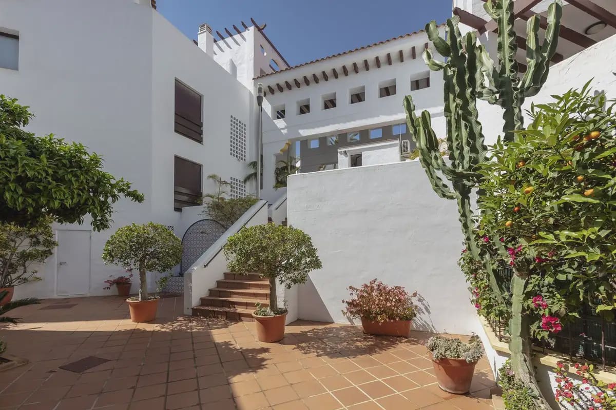2 slaapkamer Appartement te koop in Marbella met zwembad garage - € 520.000 (Ref: 10170069)
