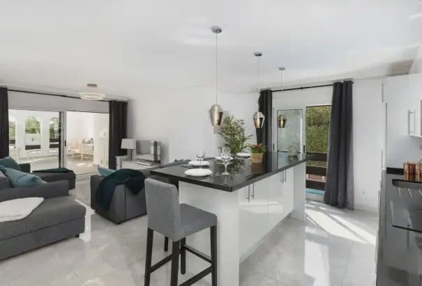 3 soverom Leilighet til salgs i Marbella med svømmebasseng garasje - € 695 000 (Ref: 10170072)