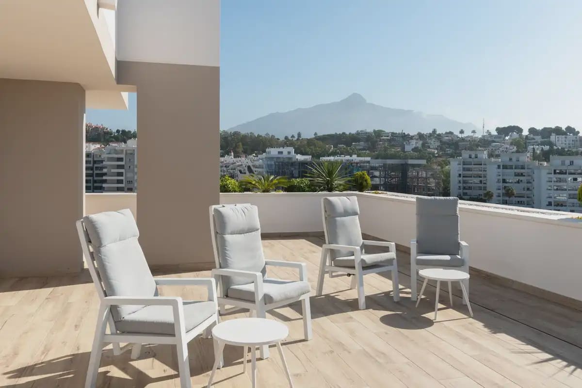 2 makuuhuone Asunto myytävänä paikassa Marbella mukana uima-altaan 
autotalli - 455 000 € (Ref: 10170073)