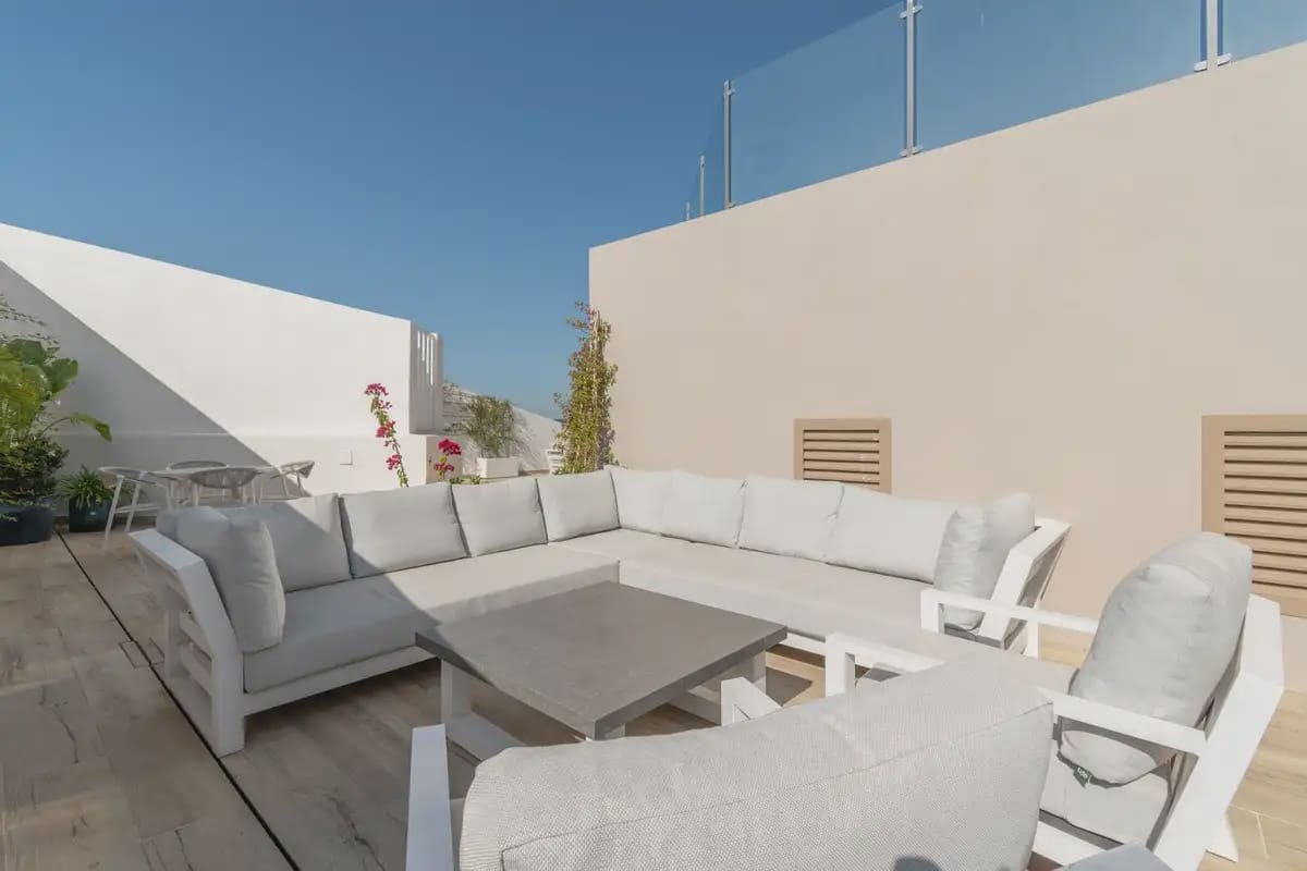 2 makuuhuone Asunto myytävänä paikassa Marbella mukana uima-altaan 
autotalli - 455 000 € (Ref: 10170073)