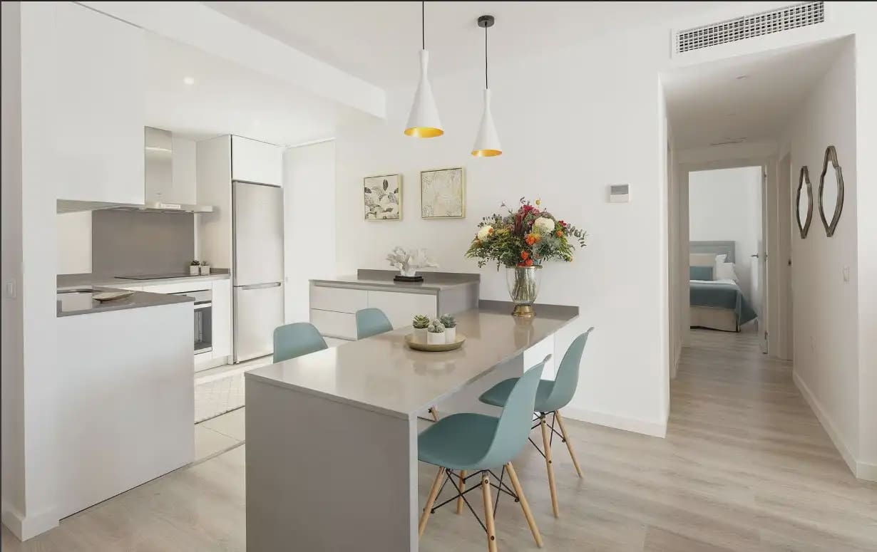 2 makuuhuone Asunto myytävänä paikassa Marbella mukana uima-altaan 
autotalli - 455 000 € (Ref: 10170073)
