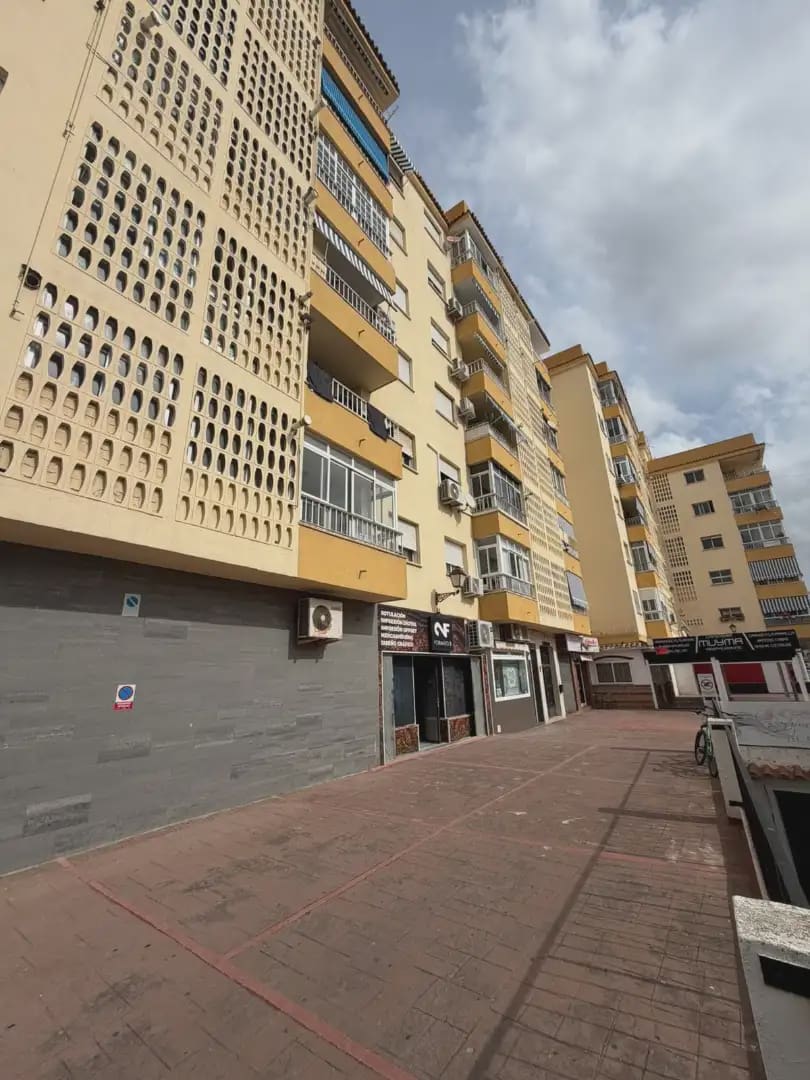 3 soveværelse Lejlighed til salg i Marbella - € 349.000 (Ref: 10170074)