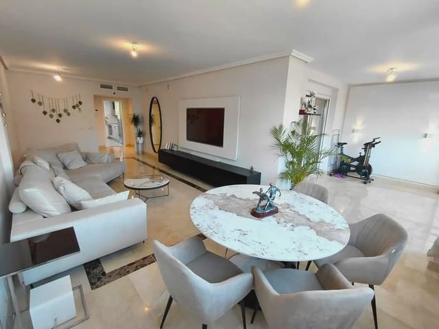 2 bedroom Flat for sale in Valdeolletas - Las Cancelas - Xarblanca, Marbella with pool garage - € 498,000 (Ref: 10170080)