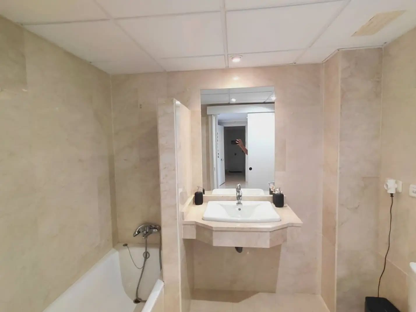 2 bedroom Flat for sale in Marbella with pool garage - € 498,000 (Ref: 10170080)