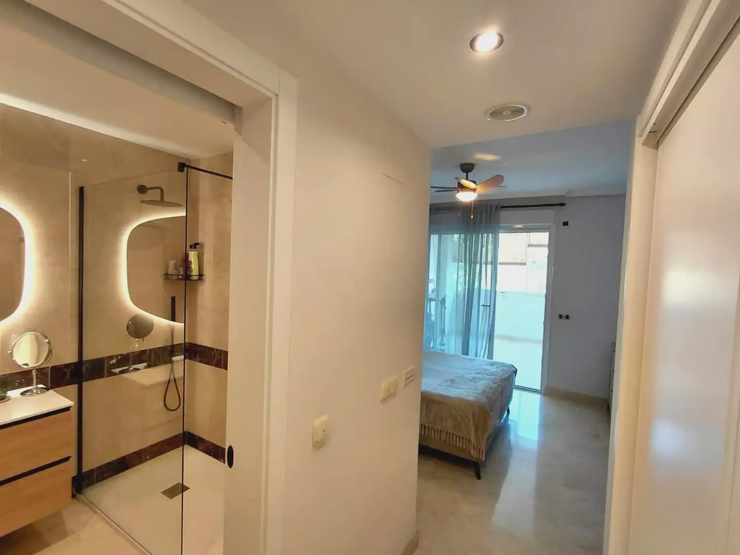 2 bedroom Flat for sale in Marbella with pool garage - € 498,000 (Ref: 10170080)