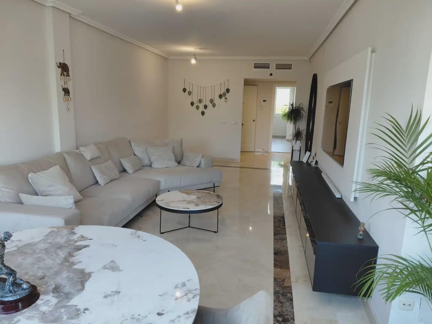 2 bedroom Flat for sale in Marbella with pool garage - € 498,000 (Ref: 10170080)