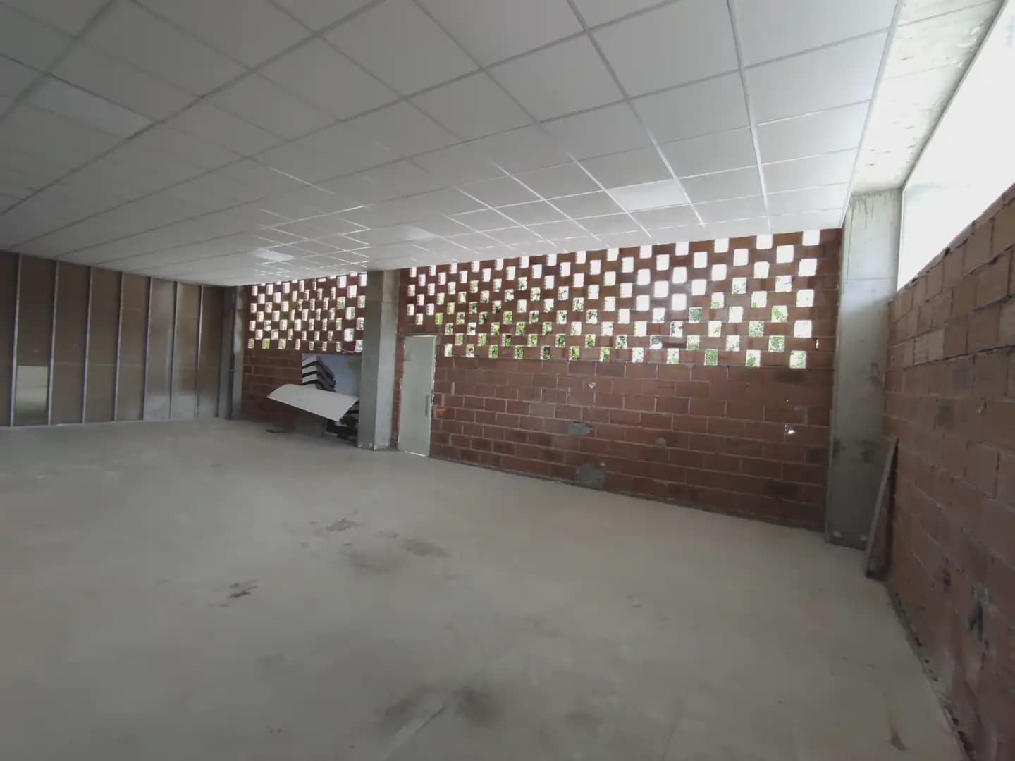 Kommersiell til leie i Marbella - € 6 000 (Ref: 10170084)
