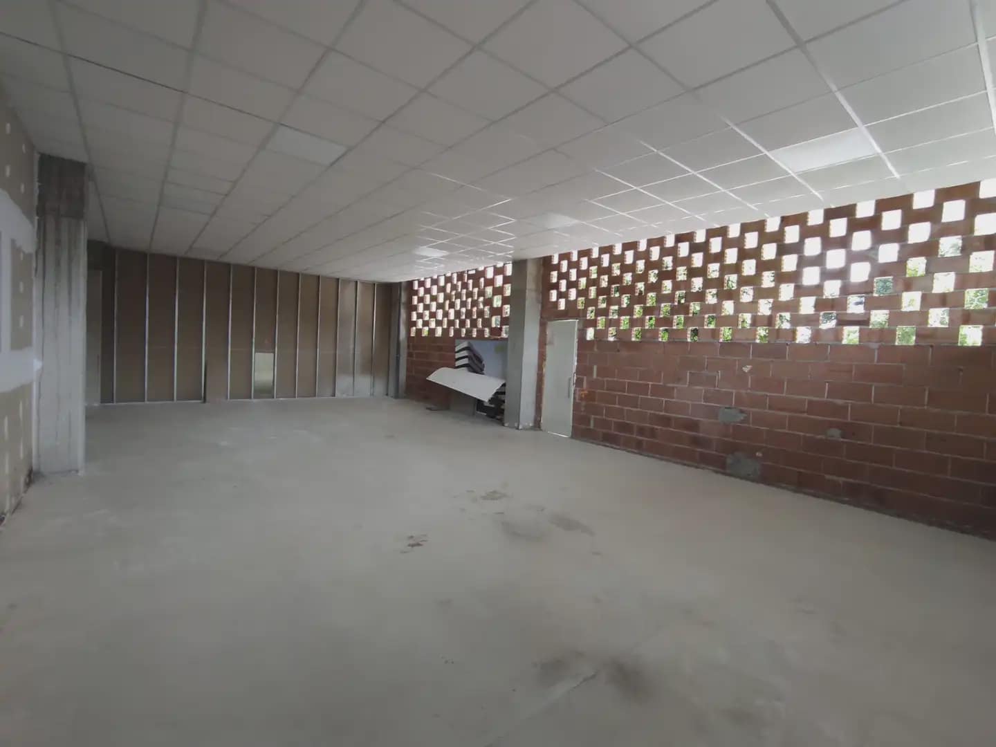 Kommersiell til leie i Marbella - € 6 000 (Ref: 10170084)