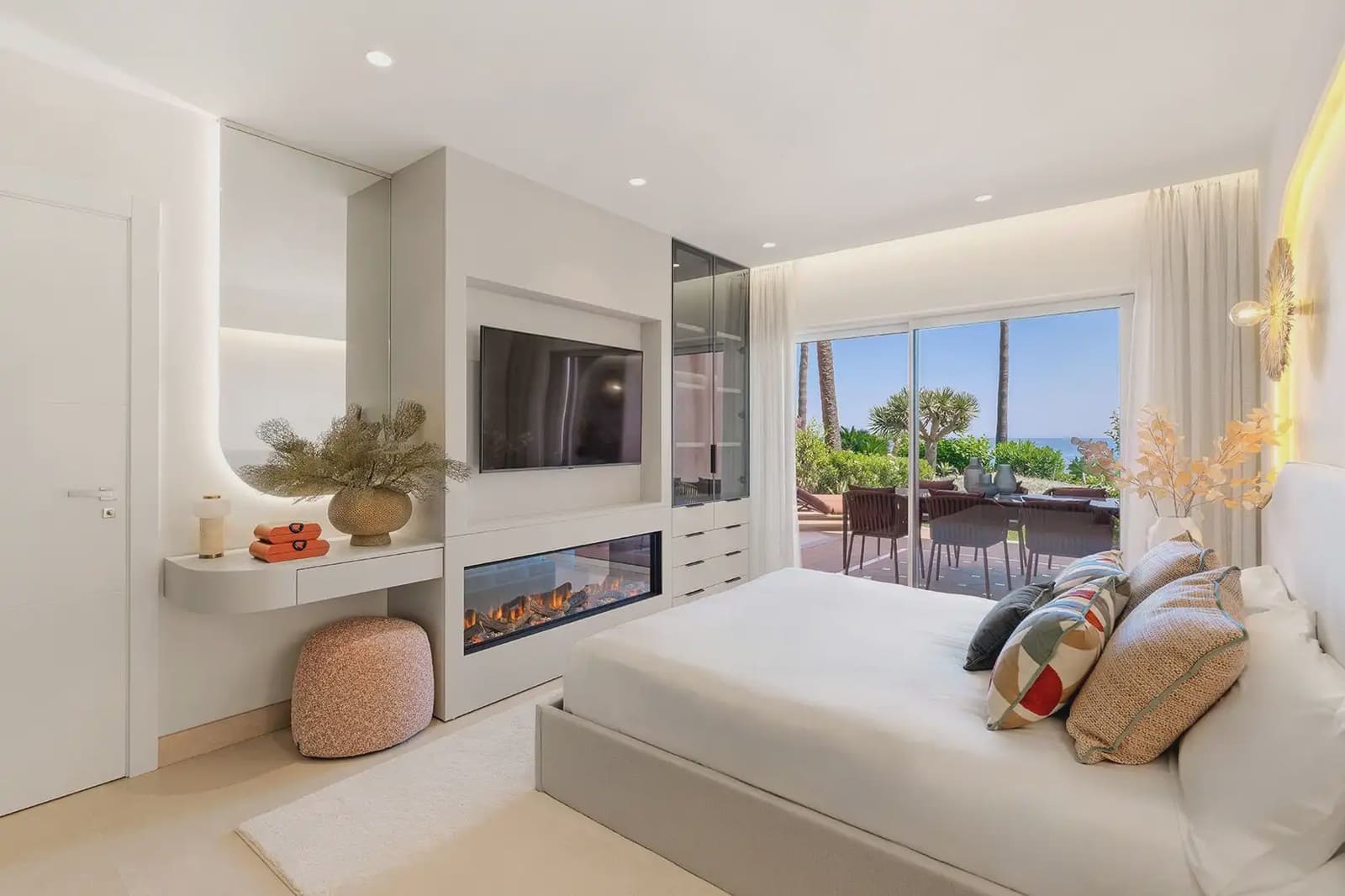 Piso de 3 habitaciones en Guadalmansa en venta con piscina - 2.350.000 € (Ref: 10170087)