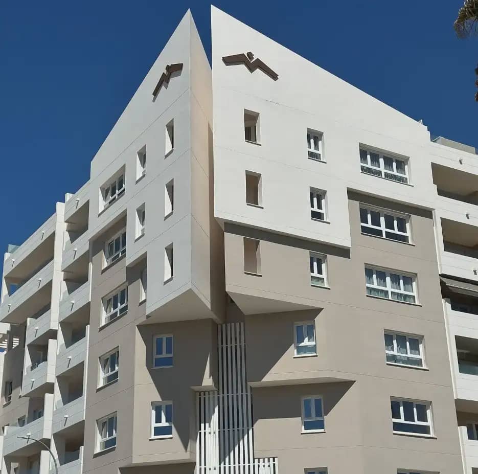 3 soveværelse Lejlighed til salg i Marbella med swimmingpool garage - € 455.000 (Ref: 10170088)