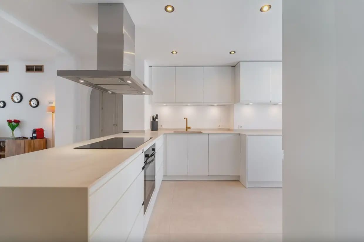 3 bedroom Penthouse for sale in Marbella with pool garage - € 745,000 (Ref: 10170089)