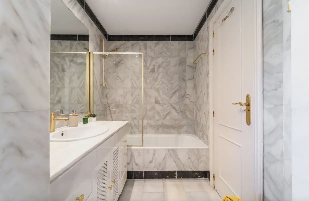 3 bedroom Penthouse for sale in Marbella with pool garage - € 745,000 (Ref: 10170089)