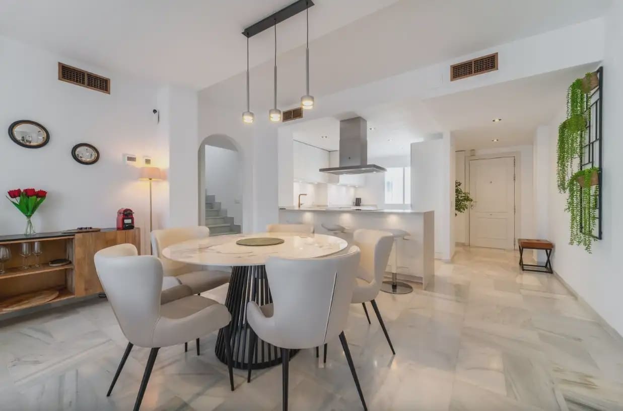 3 bedroom Penthouse for sale in Marbella with pool garage - € 745,000 (Ref: 10170089)