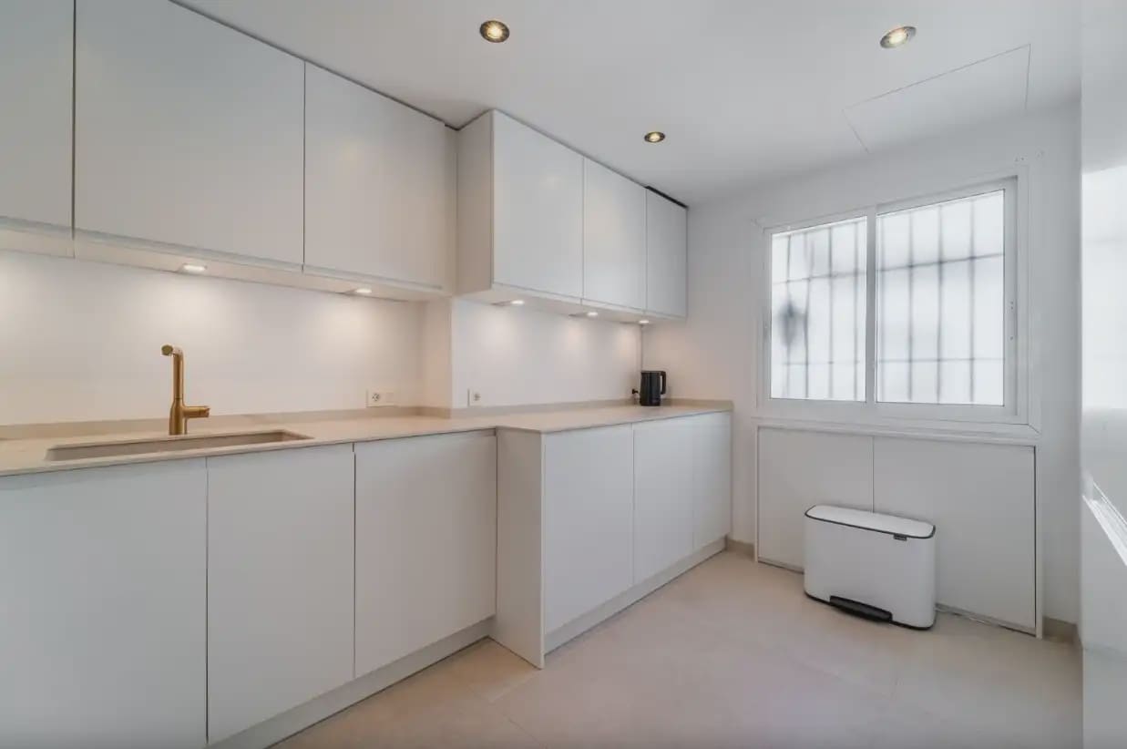 3 bedroom Penthouse for sale in Marbella with pool garage - € 745,000 (Ref: 10170089)