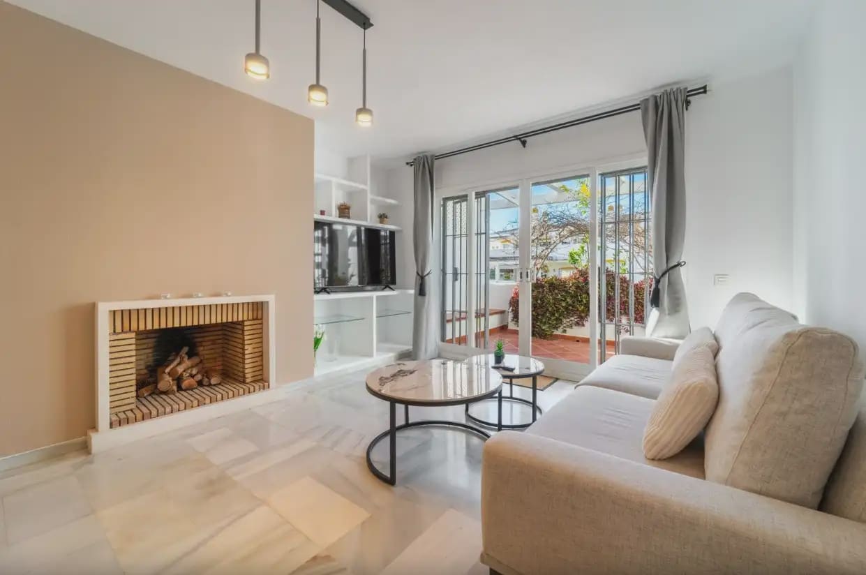 3 bedroom Penthouse for sale in Marbella with pool garage - € 745,000 (Ref: 10170089)