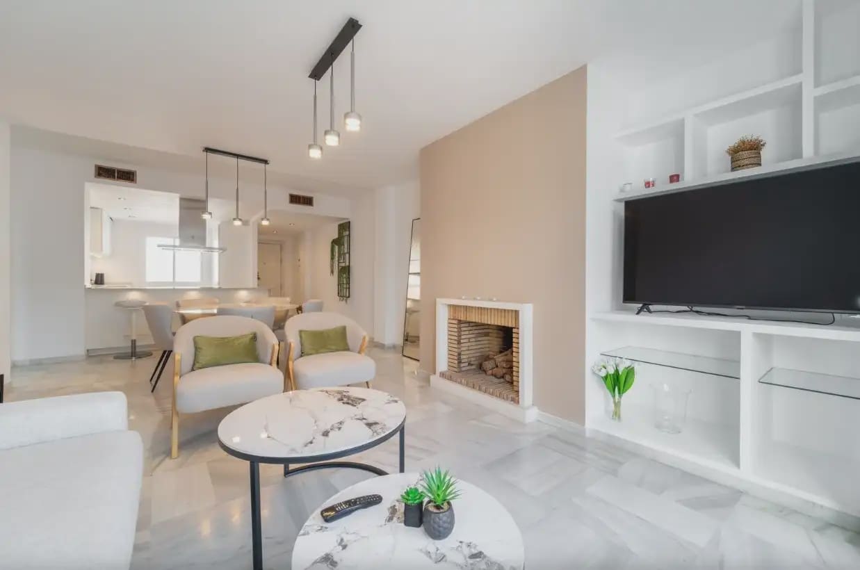 3 bedroom Penthouse for sale in Marbella with pool garage - € 745,000 (Ref: 10170089)