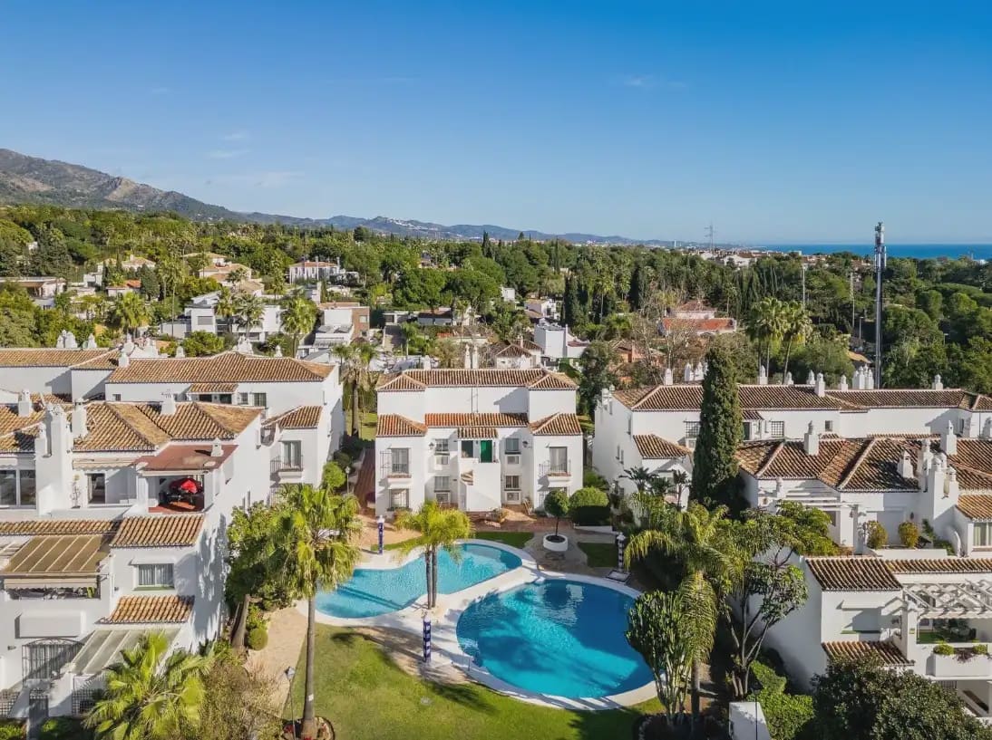 3 bedroom Penthouse for sale in Marbella with pool garage - € 745,000 (Ref: 10170089)