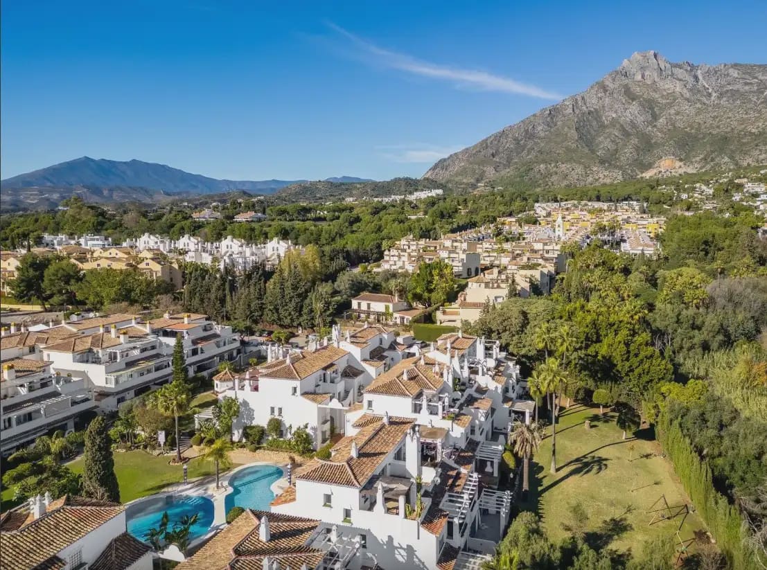 3 bedroom Penthouse for sale in Marbella with pool garage - € 745,000 (Ref: 10170089)