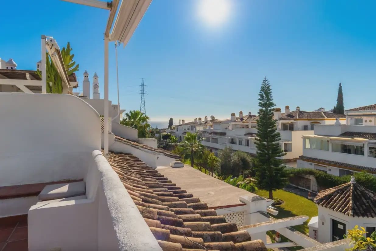 3 bedroom Penthouse for sale in Marbella with pool garage - € 745,000 (Ref: 10170089)