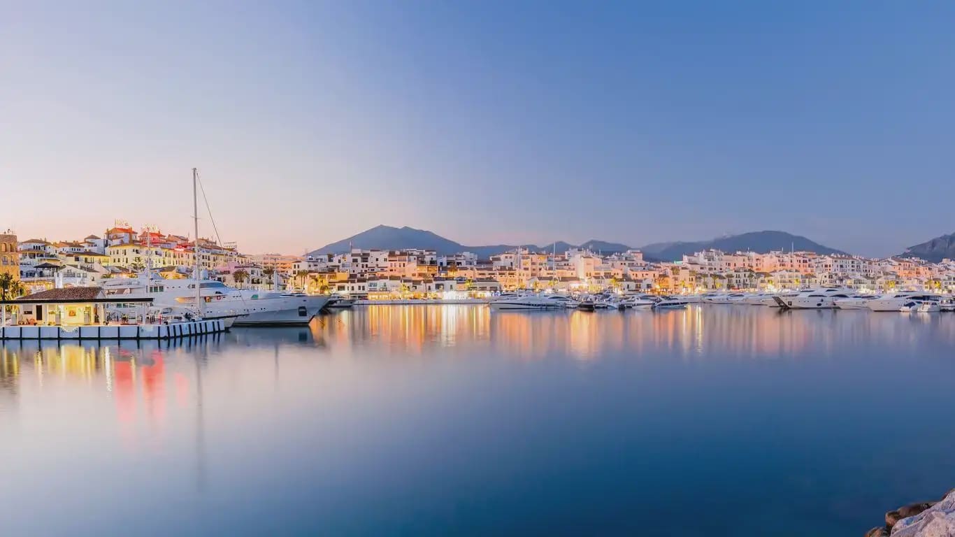 2 soveværelse Penthouse til salg i Marbella med swimmingpool garage - € 637.980 (Ref: 10170092)