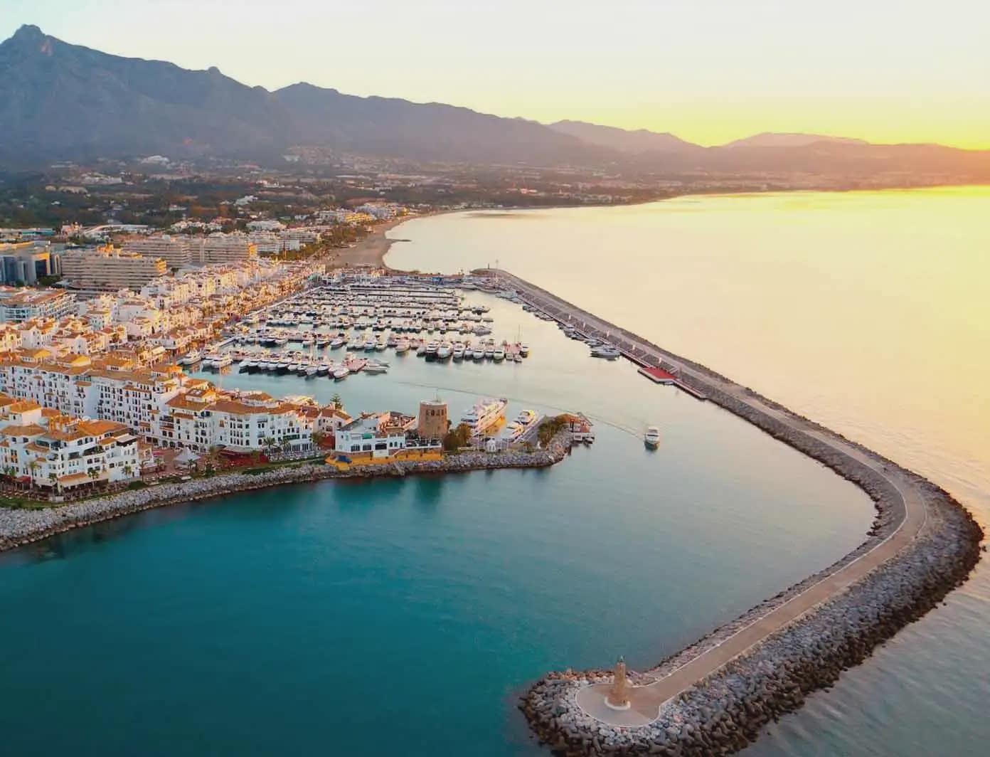 2 soveværelse Penthouse til salg i Marbella med swimmingpool garage - € 637.980 (Ref: 10170092)