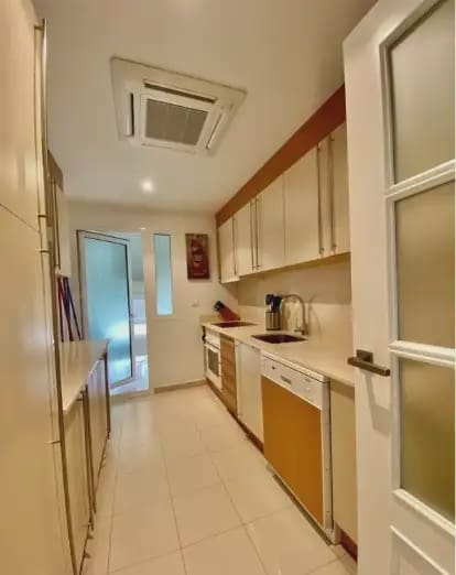 4 soverom Leilighet til salgs i Marbella med svømmebasseng garasje - € 660 000 (Ref: 10170093)