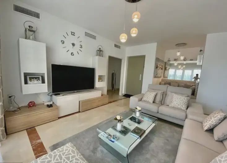 4 soverom Leilighet til salgs i Marbella med svømmebasseng garasje - € 660 000 (Ref: 10170093)