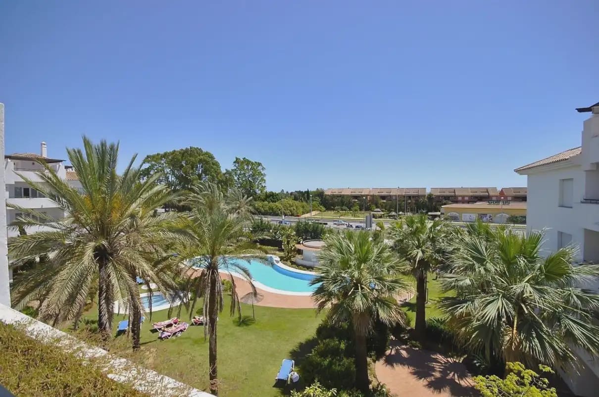 4 soverom Leilighet til salgs i Marbella med svømmebasseng garasje - € 660 000 (Ref: 10170093)