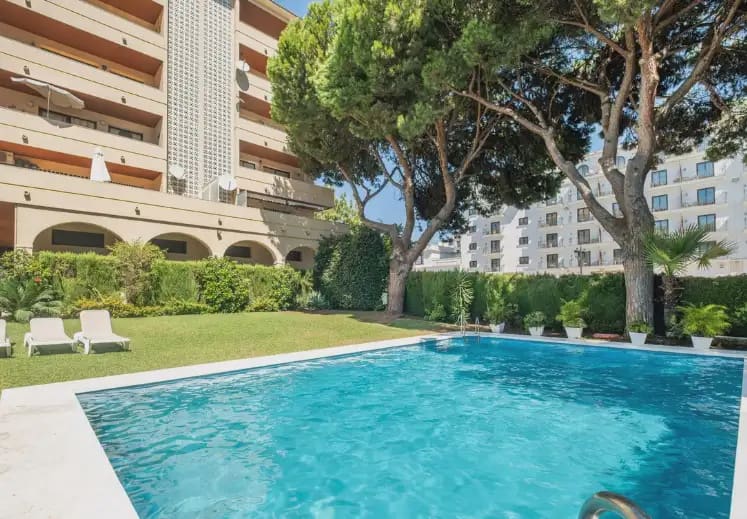 Apartamento Playa de 2 habitaciones en Marbella en venta con piscina garaje - 499.000 € (Ref: 10170097)
