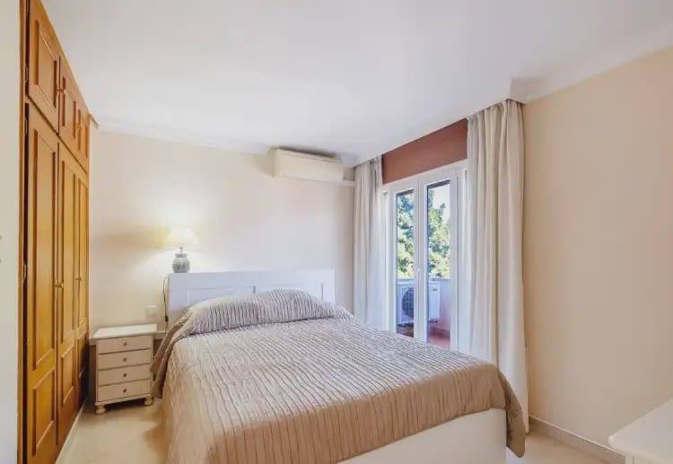 Apartamento Playa de 2 habitaciones en Marbella en venta con piscina garaje - 499.000 € (Ref: 10170097)