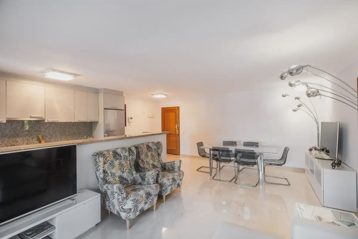 Apartamento Playa de 2 habitaciones en Marbella en venta con piscina garaje - 499.000 € (Ref: 10170097)