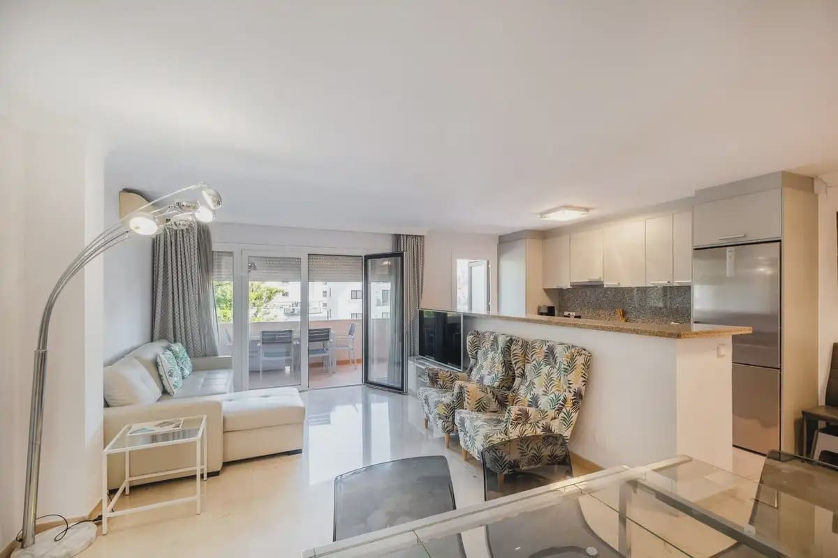 Apartamento Playa de 2 habitaciones en Marbella en venta con piscina garaje - 499.000 € (Ref: 10170097)