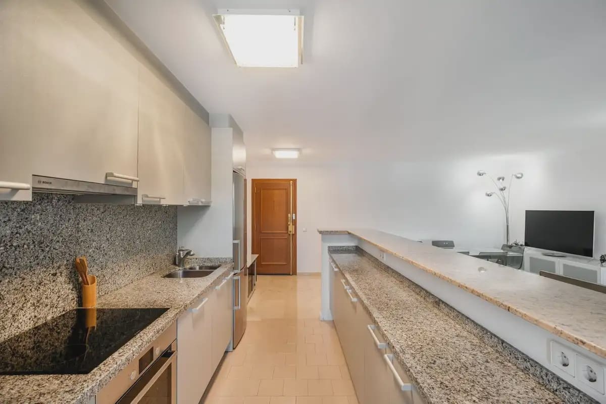 Apartamento Playa de 2 habitaciones en Marbella en venta con piscina garaje - 499.000 € (Ref: 10170097)